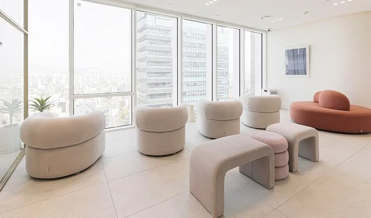 Waiting lounge